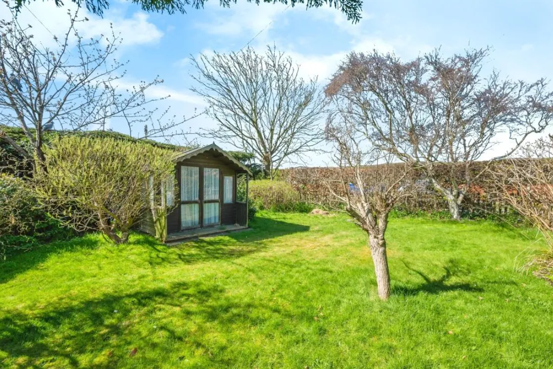 3 bed Semi-Detached Bungalow
