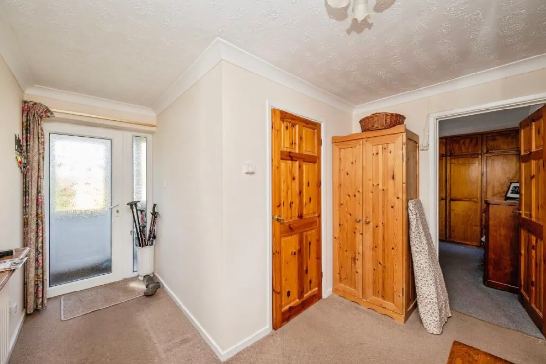 3 bed Semi-Detached Bungalow