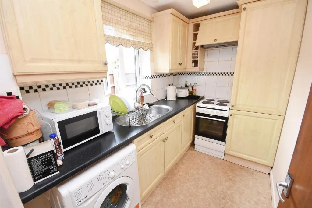 2 bed End of Terrace
