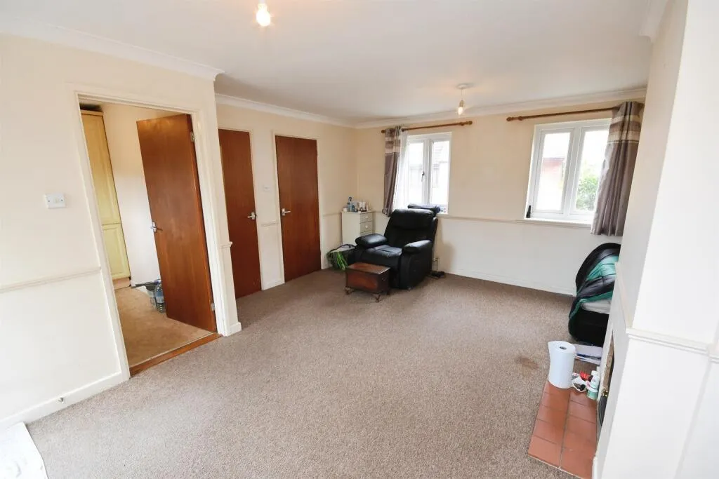 2 bed End of Terrace
