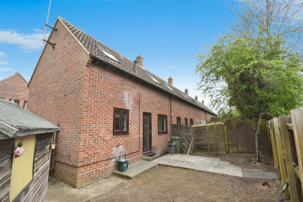 2 bed End of Terrace