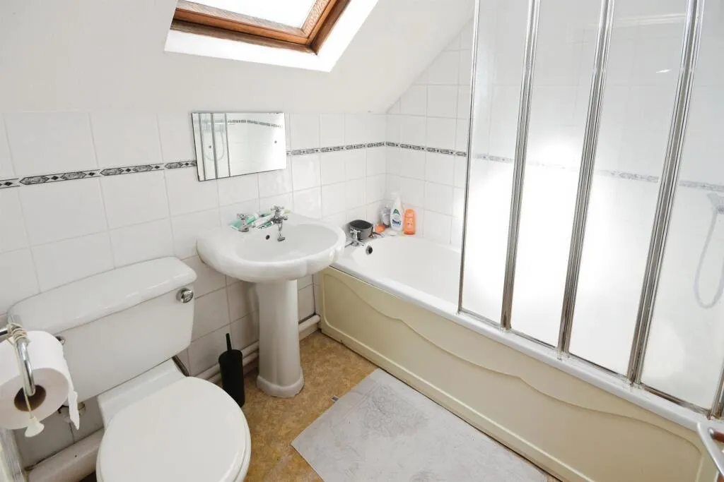 2 bed End of Terrace