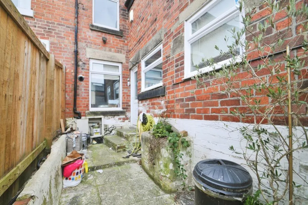 2 bed Terraced