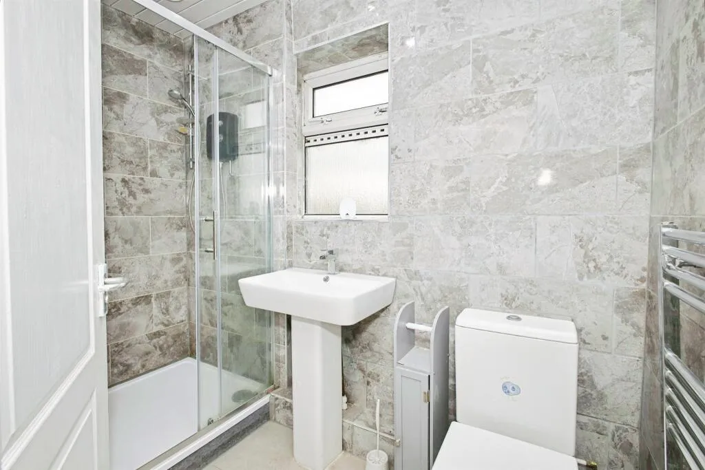 3 bed Semi-Detached