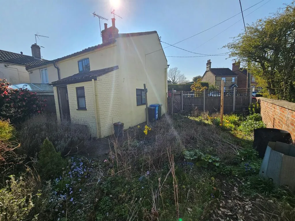 2 bed House