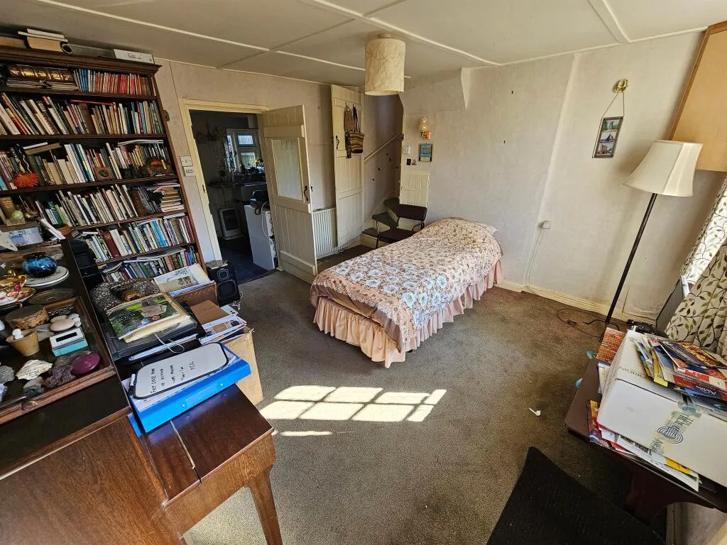 2 bed House