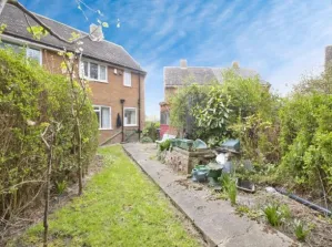 2 bed Semi-Detached