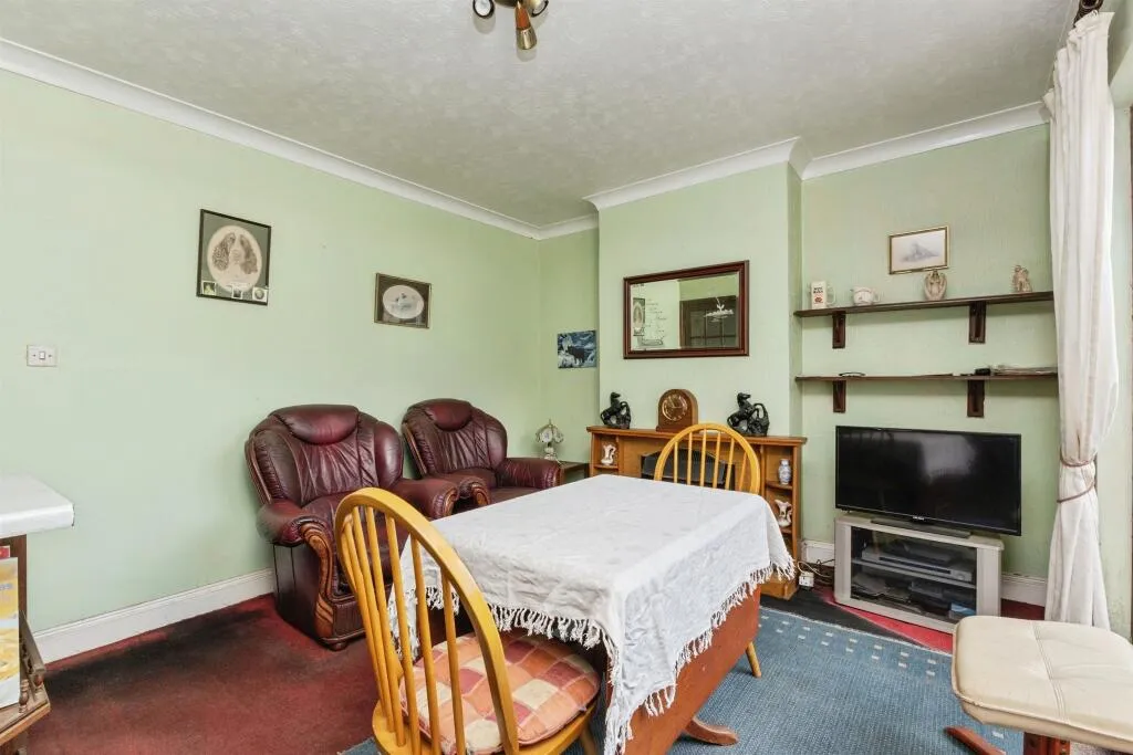 3 bed Semi-Detached