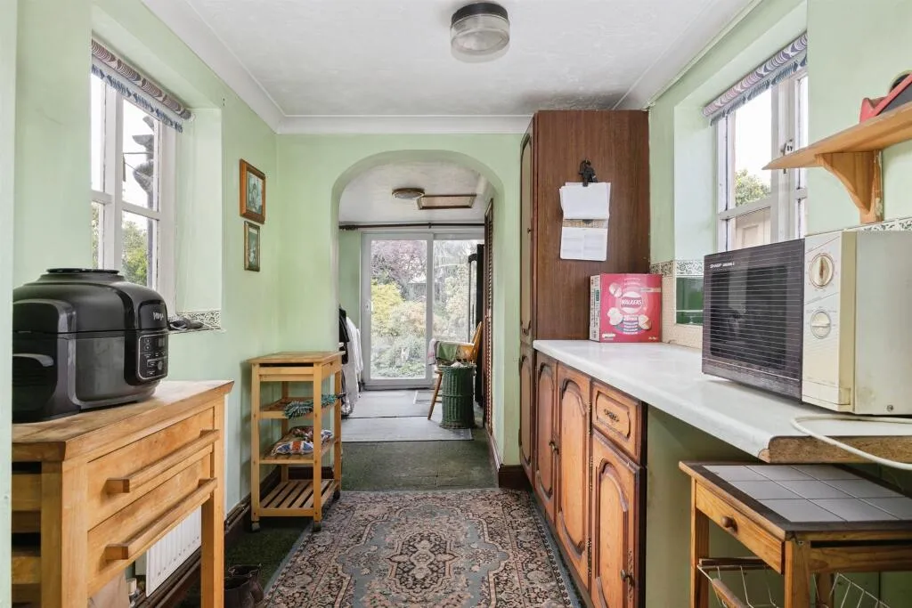 3 bed Semi-Detached