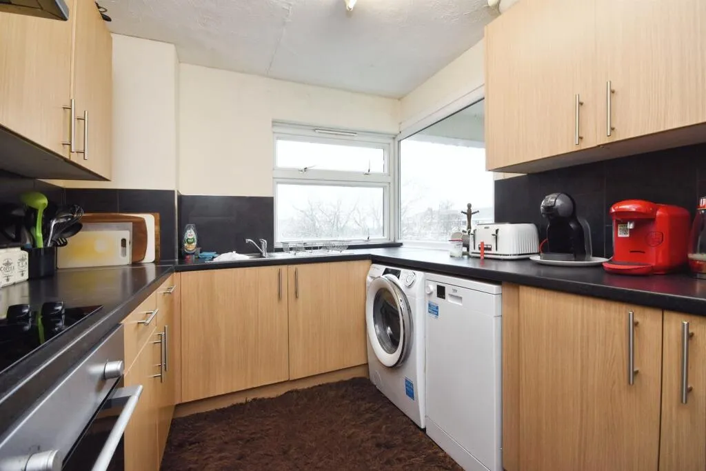 3 bed Maisonette