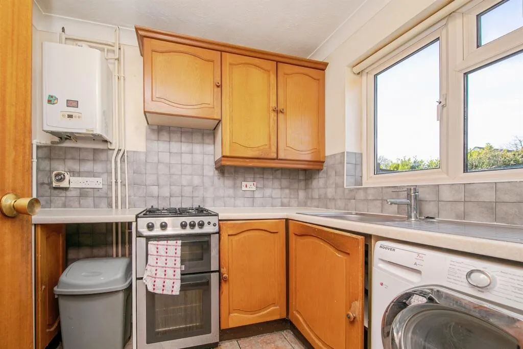 2 bed Semi-Detached Bungalow