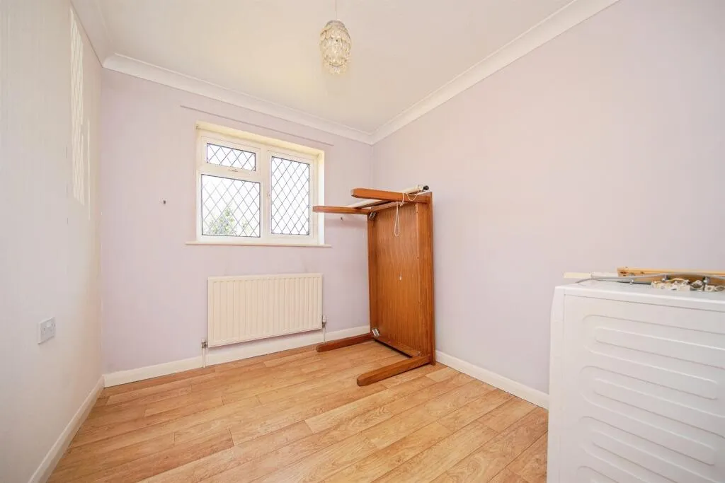 2 bed Semi-Detached Bungalow