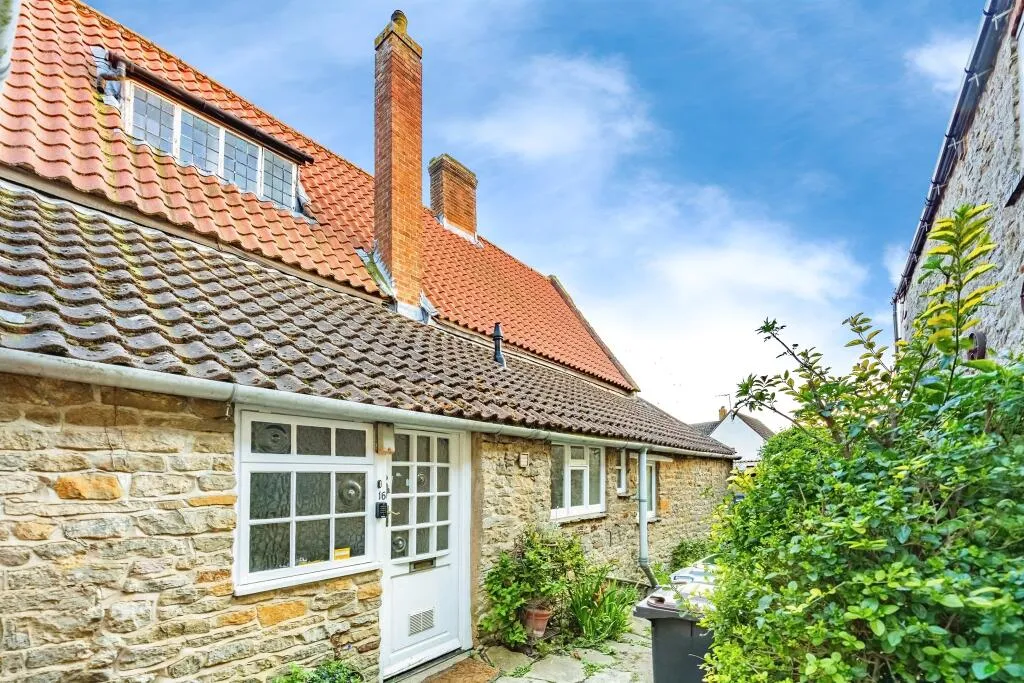 6 bed Character Property