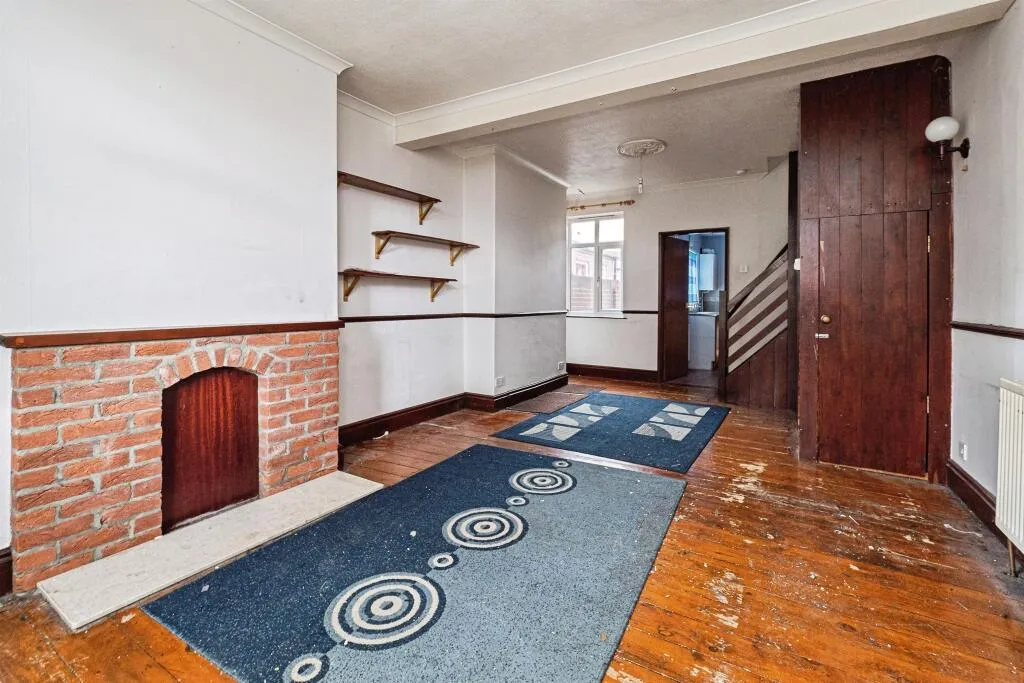2 bed Terraced