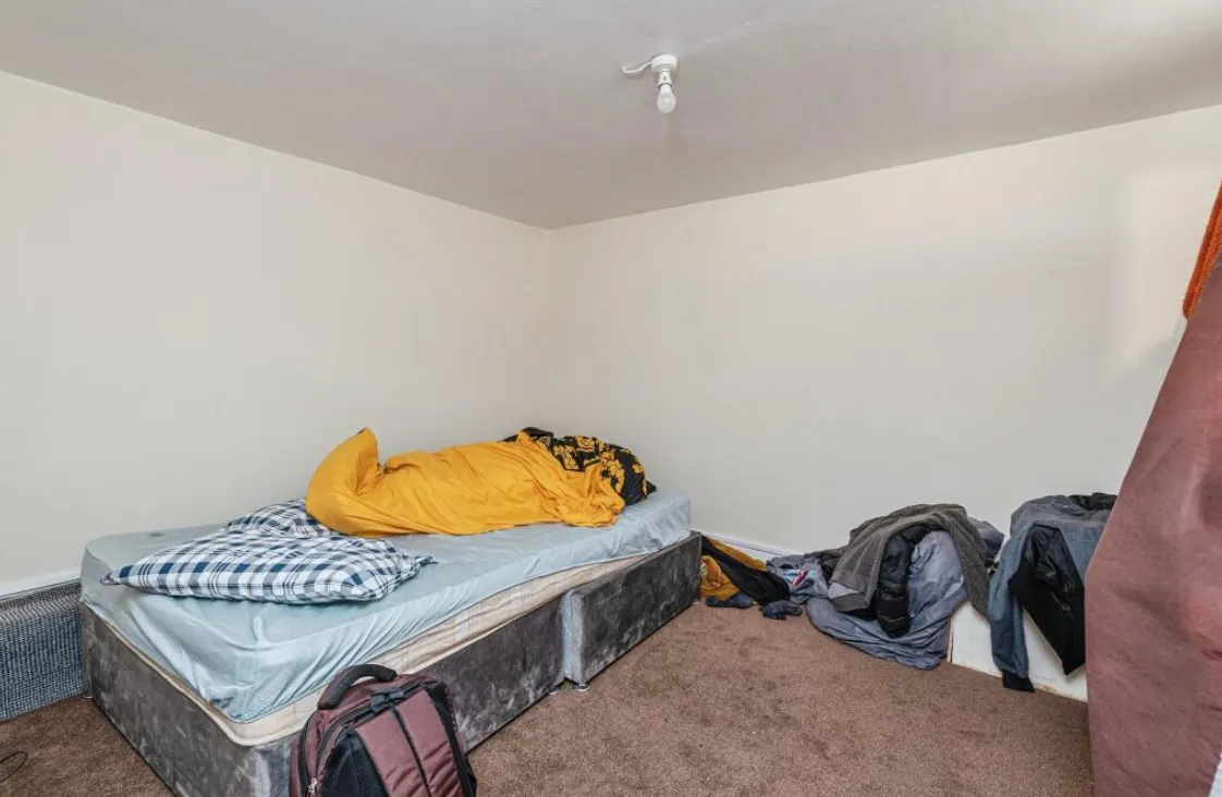 6 bed End of Terrace