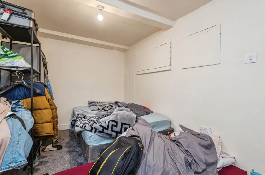 6 bed End of Terrace