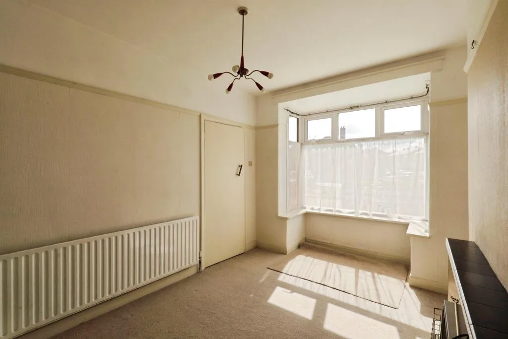3 bed Semi-Detached