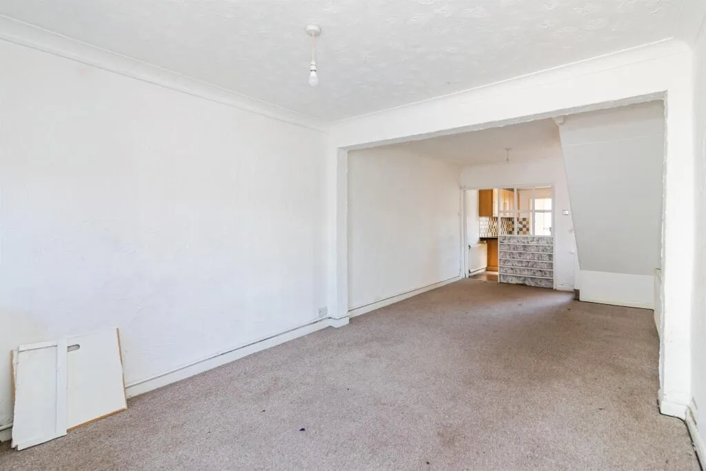 3 bed Terraced