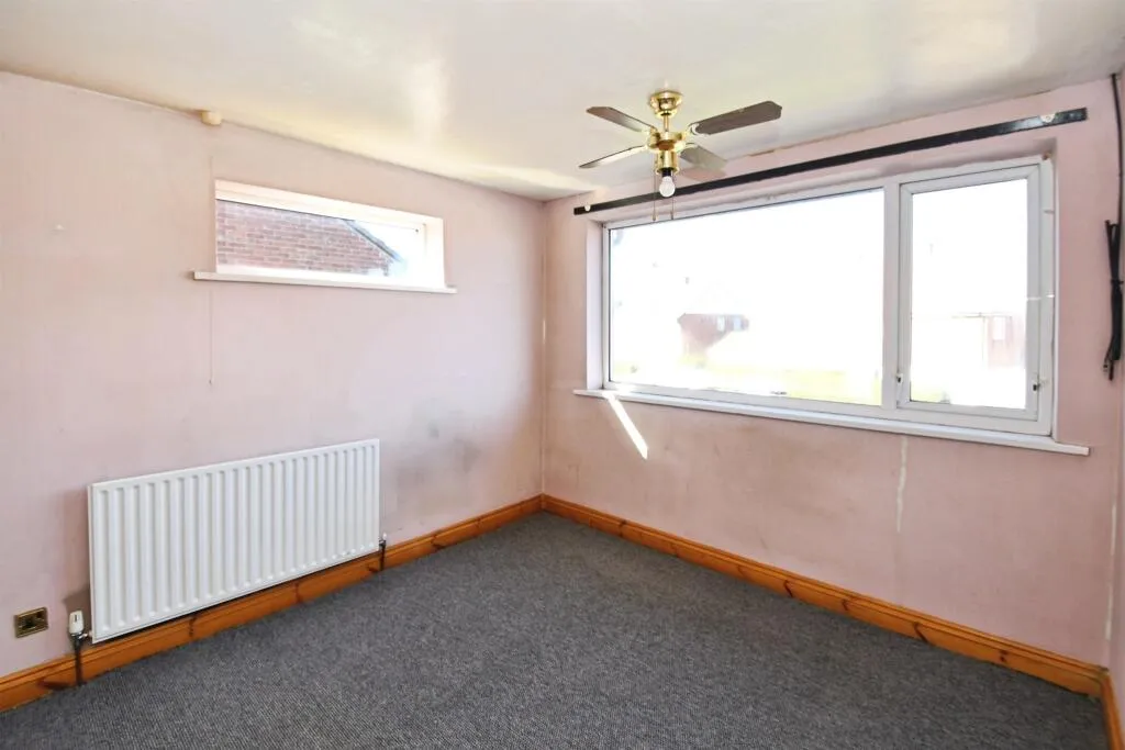 3 bed Semi-Detached