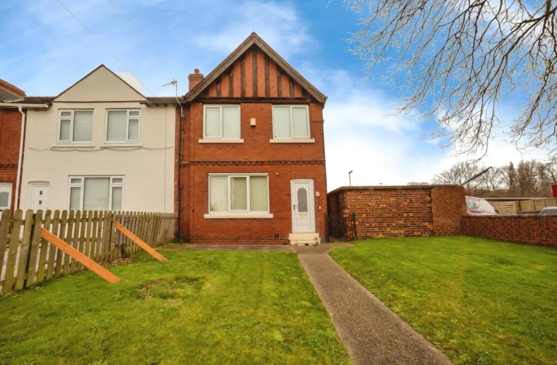 3 bed End of Terrace