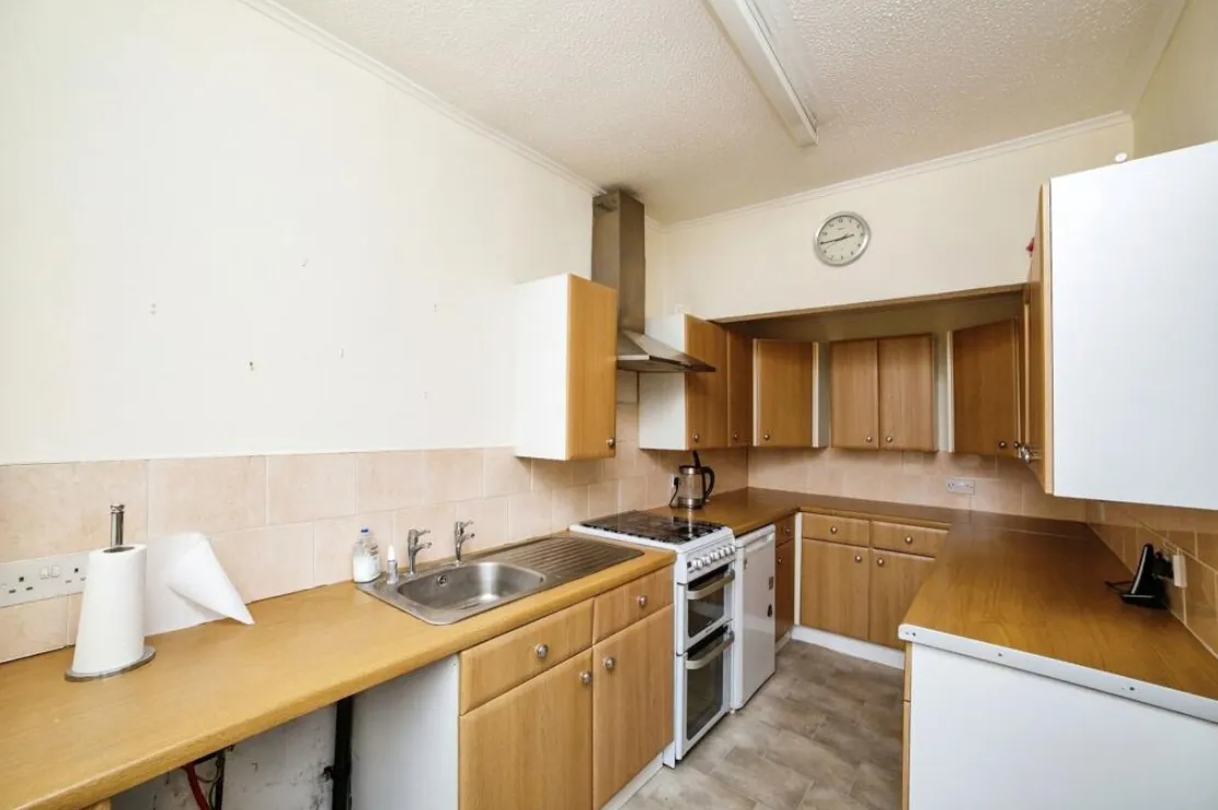 3 bed End of Terrace