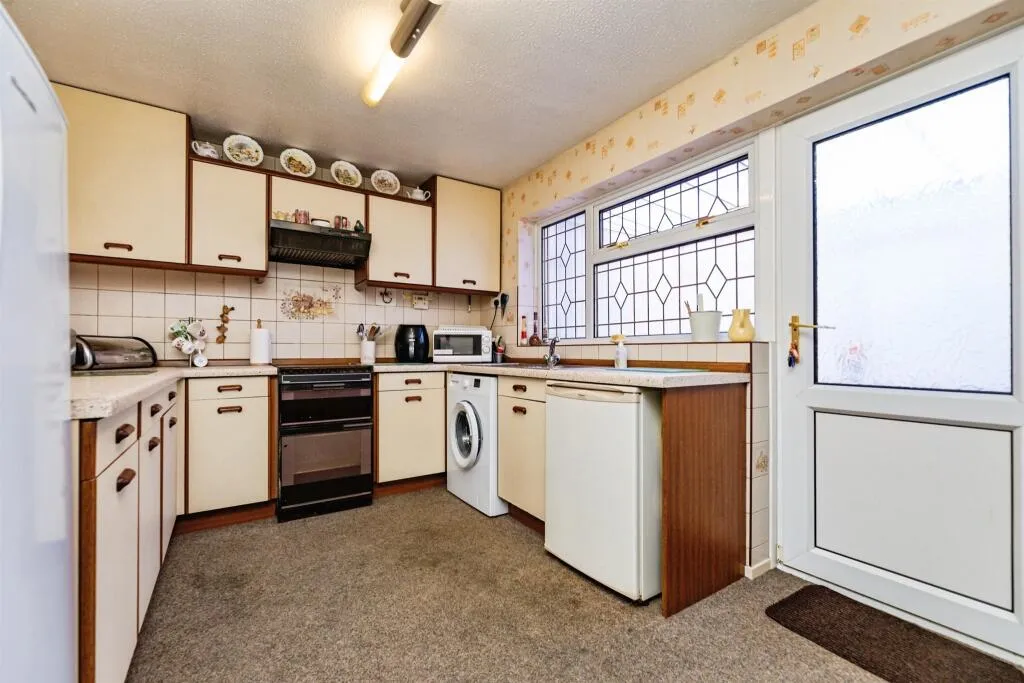 2 bed Semi-Detached