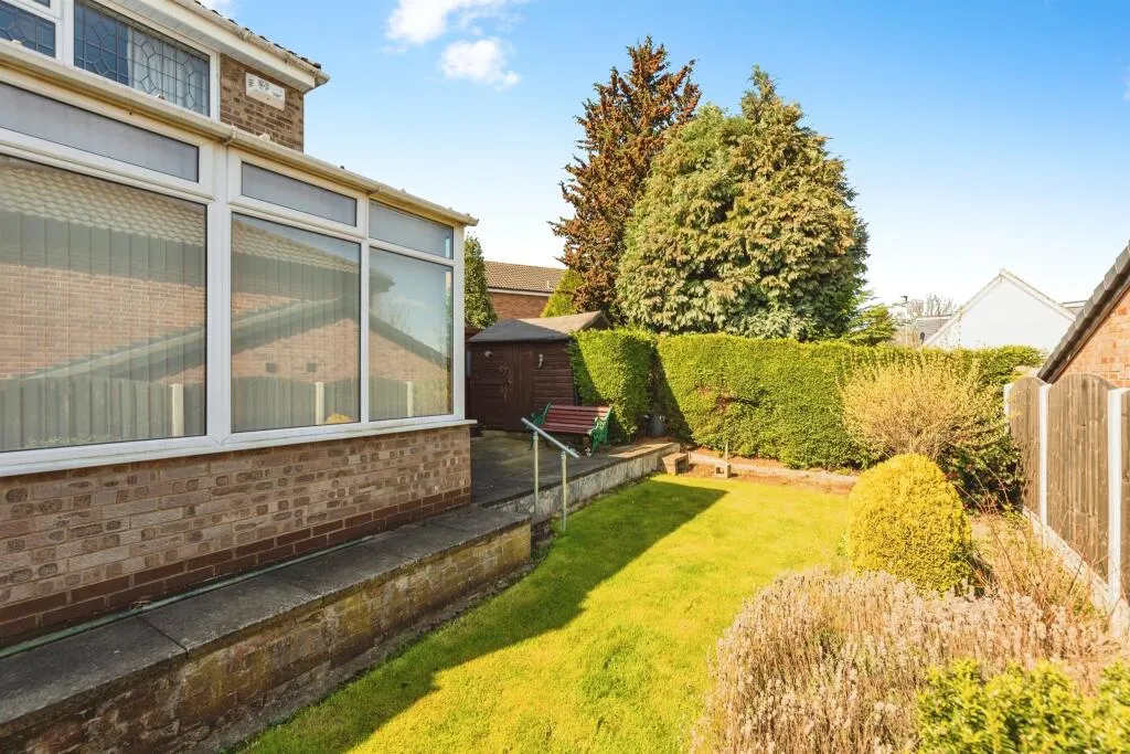 2 bed Semi-Detached