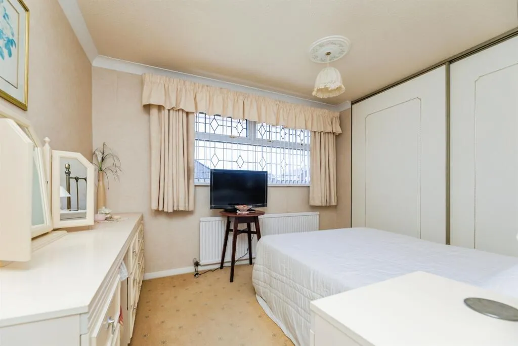 2 bed Semi-Detached