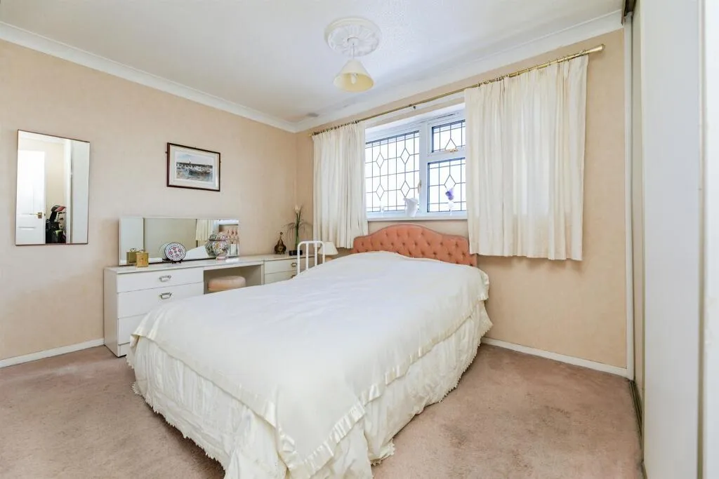 2 bed Semi-Detached