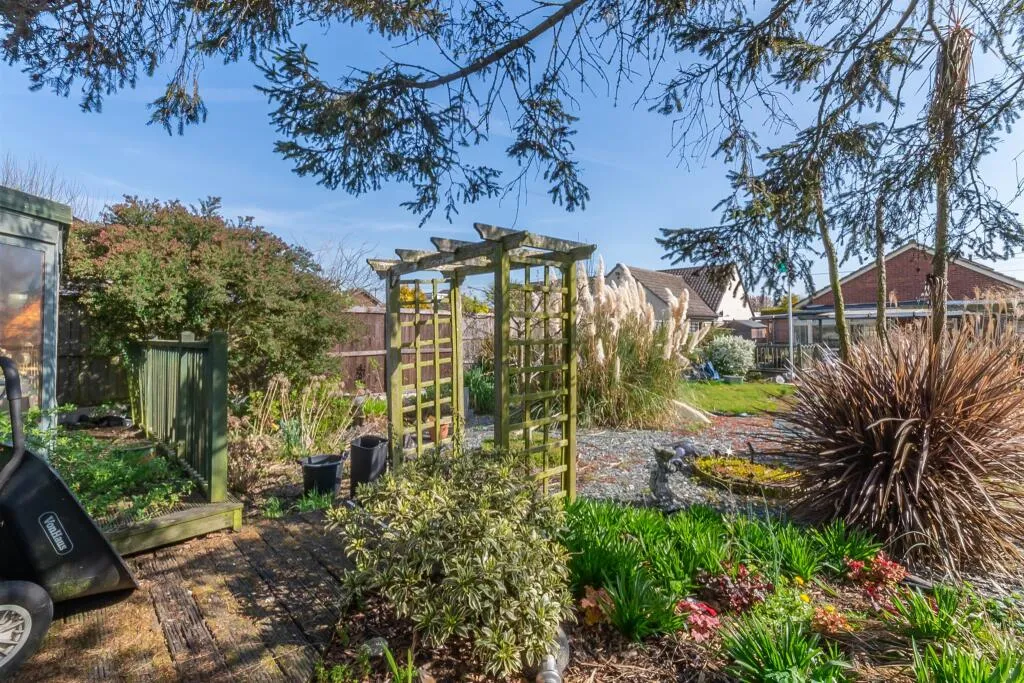 3 bed Detached