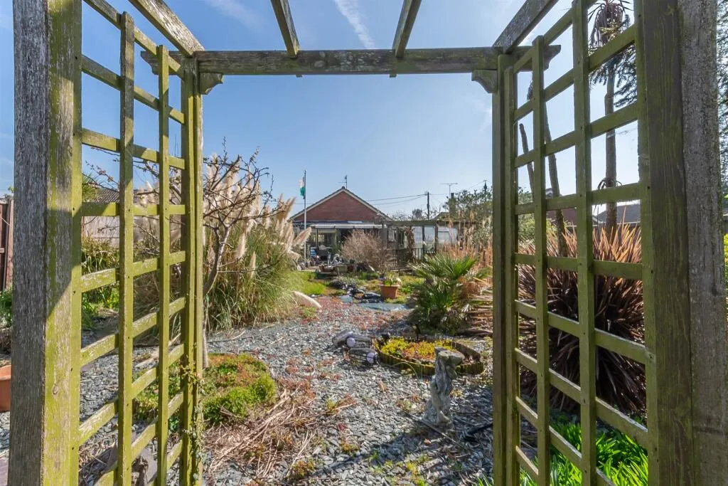 3 bed Detached