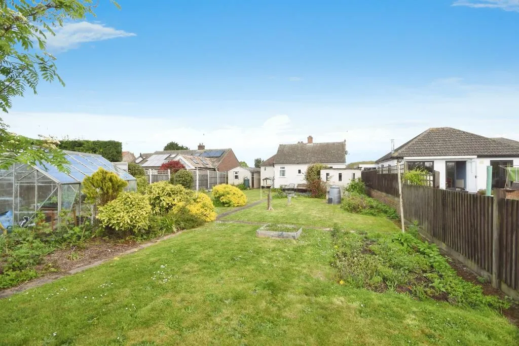 2 bed Detached Bungalow