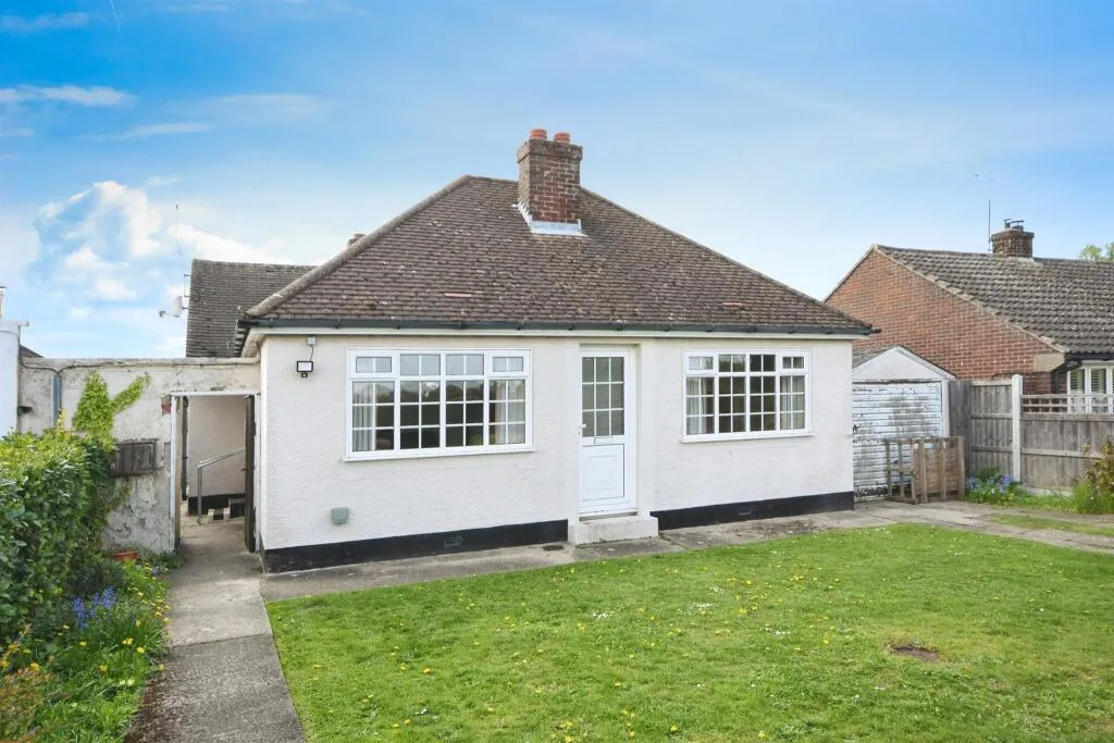 2 bed Detached Bungalow