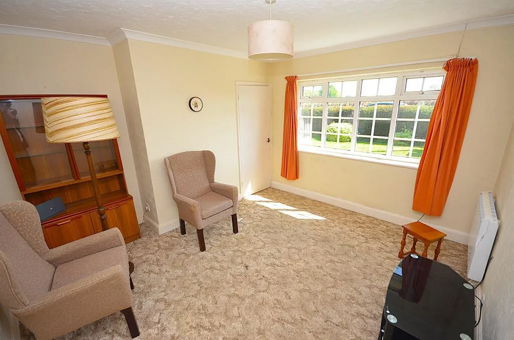 2 bed Detached Bungalow