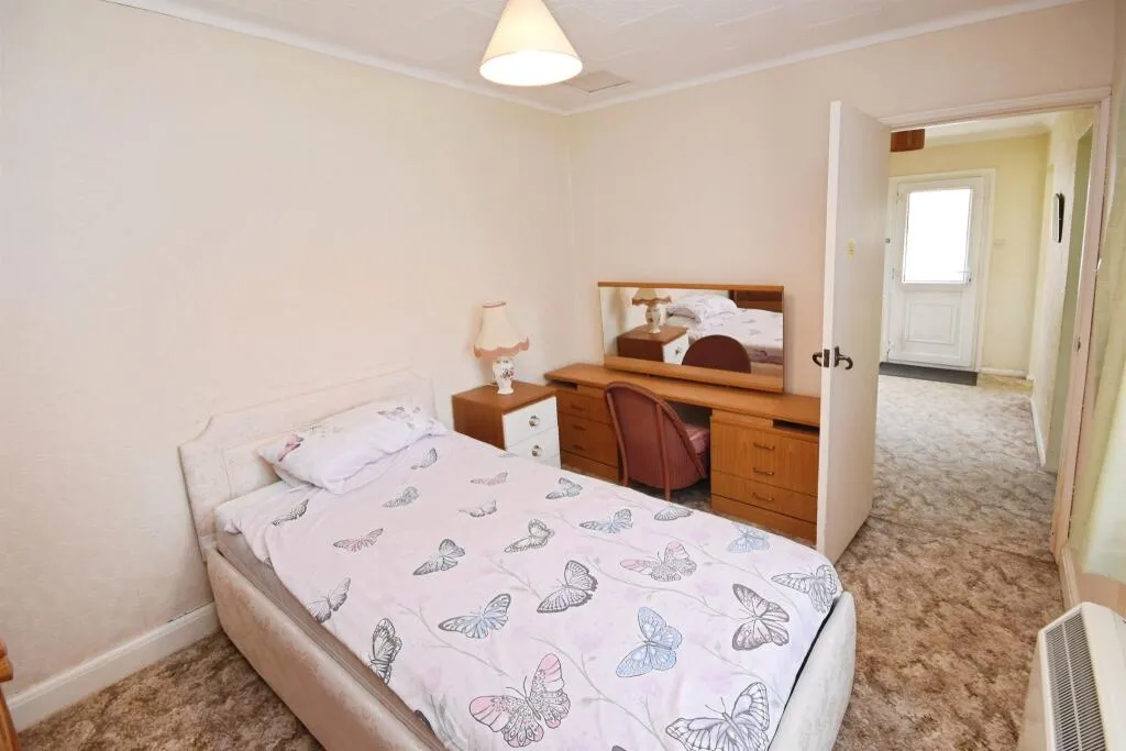 2 bed Detached Bungalow