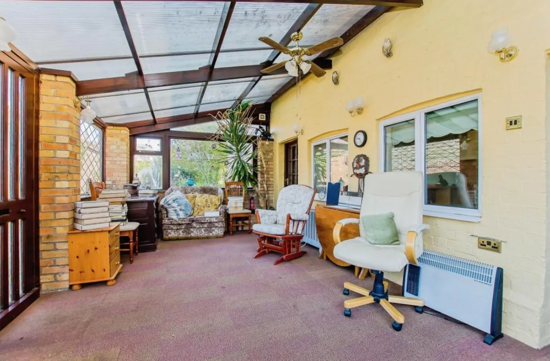 4 bed Detached
