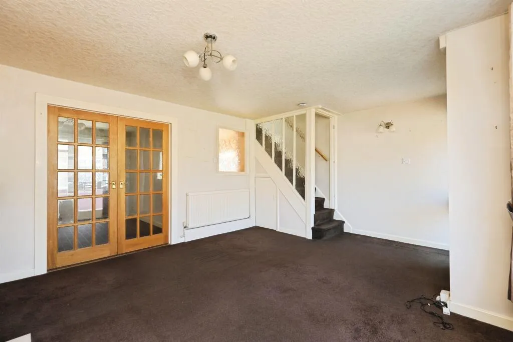 3 bed Semi-Detached