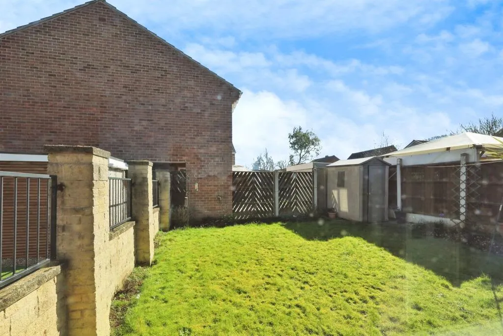 3 bed Semi-Detached