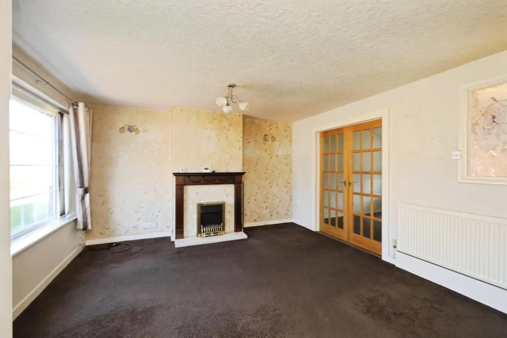 3 bed Semi-Detached