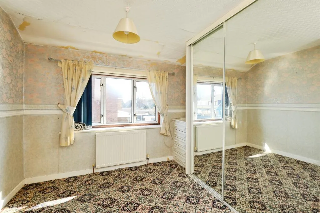 3 bed Semi-Detached