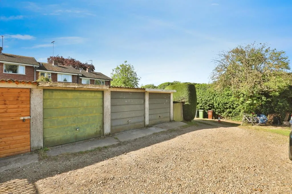 3 bed Terraced
