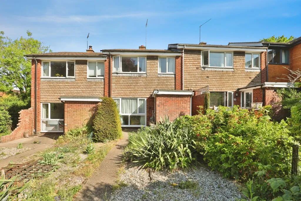 3 bed Terraced