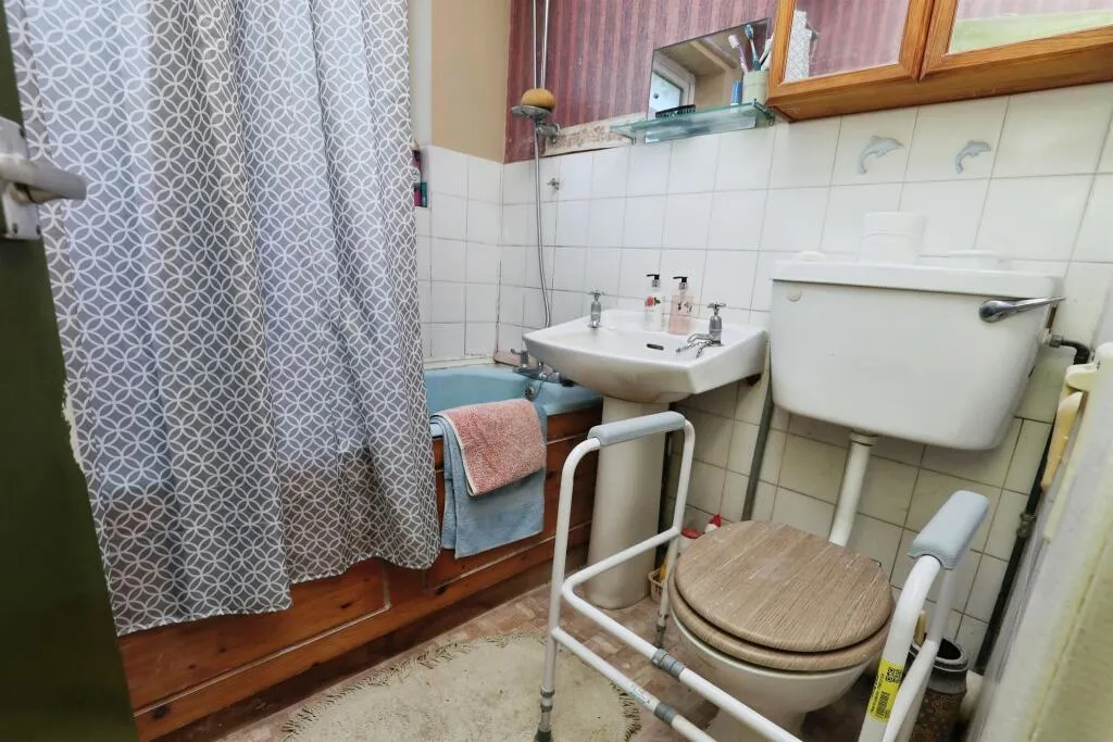 3 bed Terraced