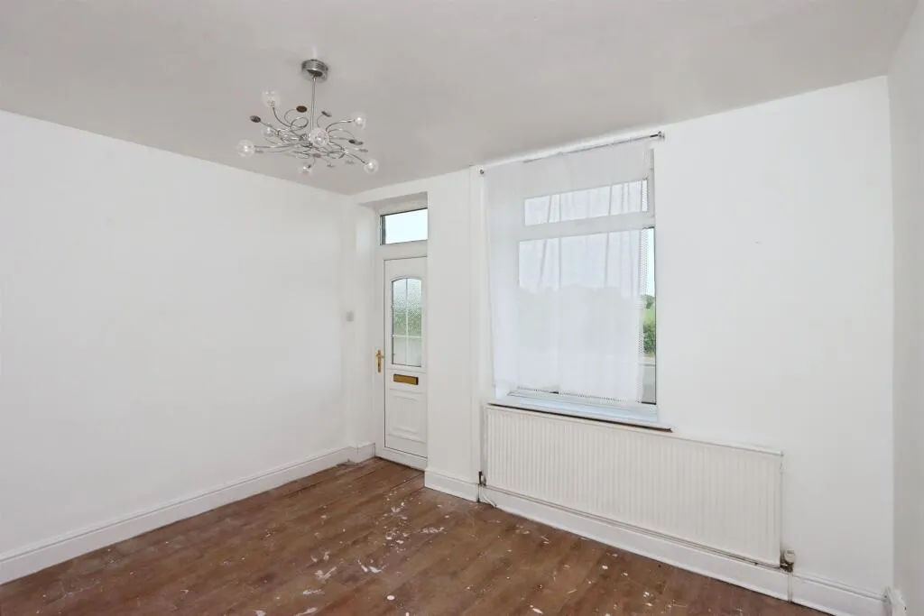 2 bed Semi-Detached