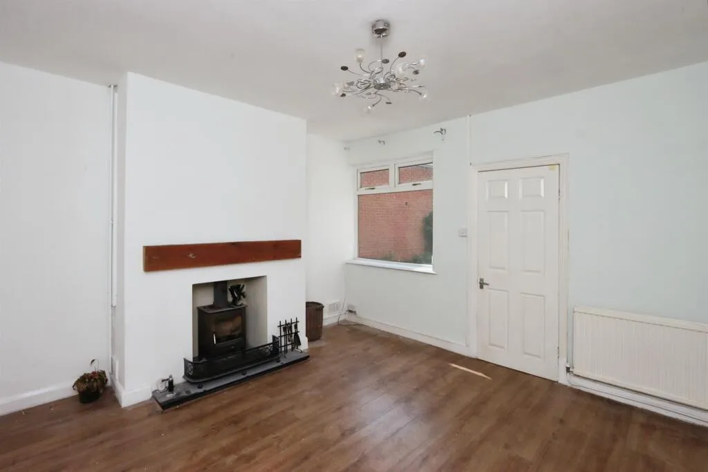 2 bed Semi-Detached