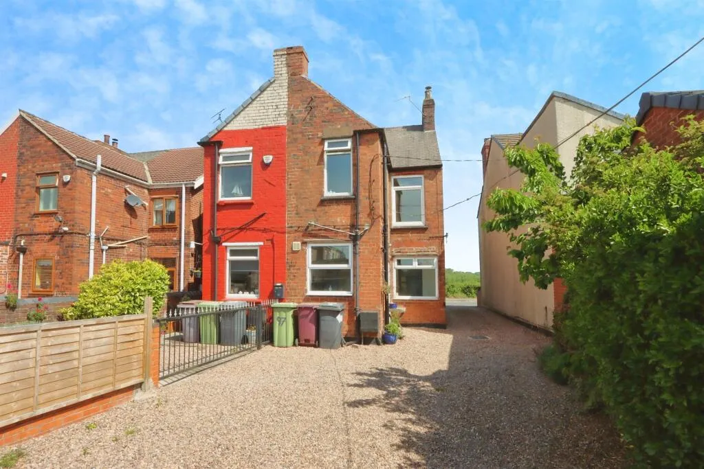 2 bed Semi-Detached