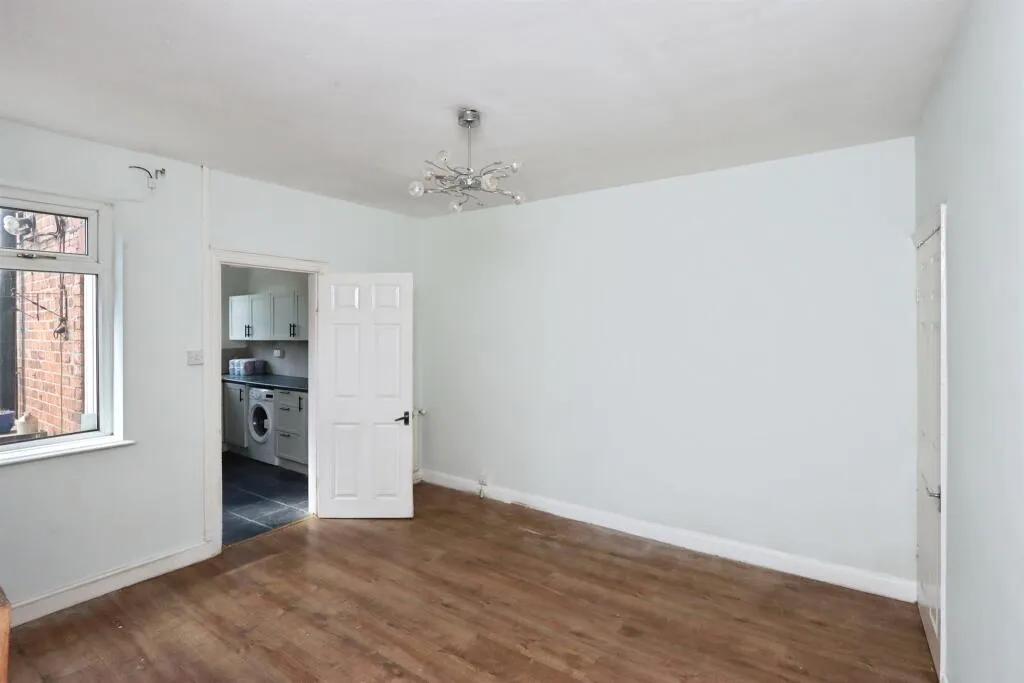 2 bed Semi-Detached