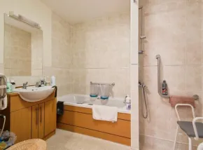 2 bed Apartment