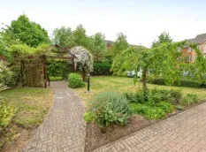 2 bed Apartment