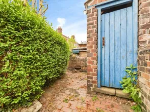 2 bed Semi-Detached